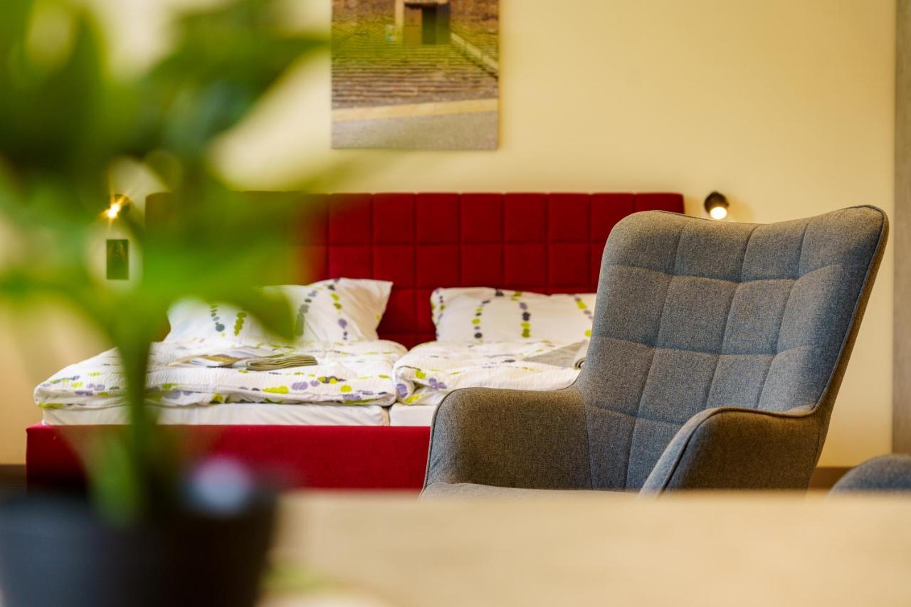 Hotel Und Hostel Gleisbett アンベルク・ブッフホルツ エクステリア 写真